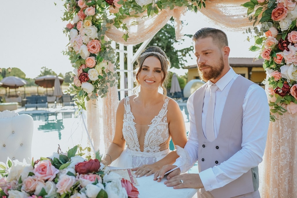 Kandice & James Review |Weddings in North Cyprus | Values Member of Weddings Abroad Guide Supplier Directory
